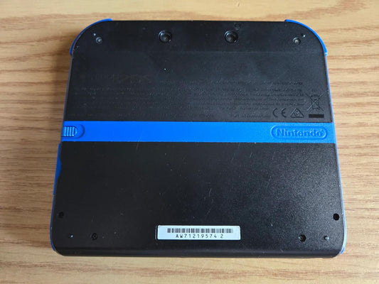 Nintendo 2DS Black & Blue - Nintendo 3DS